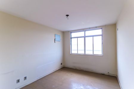 Casa à venda com 200m², 6 quartos e 2 vagas Casa à venda com 200m², 6 quartos e 2 vagasQuarto