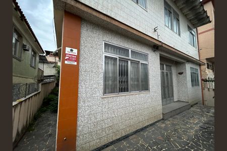 Casa à venda com 200m², 8 quartos e 2 vagasFachada