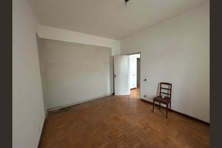Casa à venda com 200m², 8 quartos e 2 vagasQuarto 1