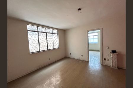 Casa à venda com 200m², 8 quartos e 2 vagasSala casa 2