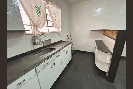 Casa à venda com 200m², 8 quartos e 2 vagasCozinha 2