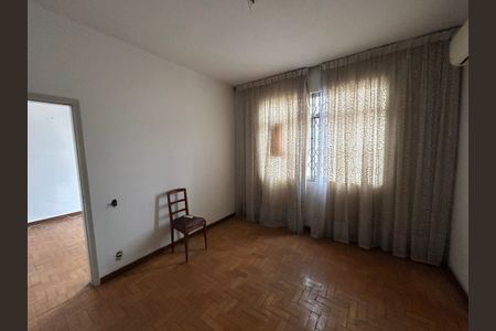 Casa à venda com 200m², 8 quartos e 2 vagasQuarto 1