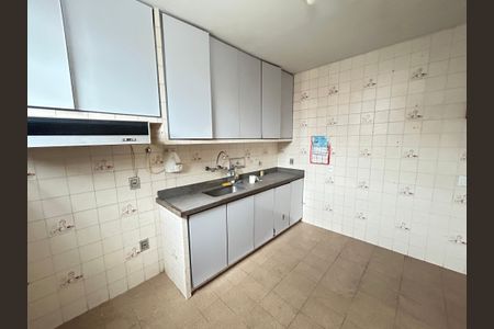 Casa à venda com 200m², 8 quartos e 2 vagasCozinha casa 3