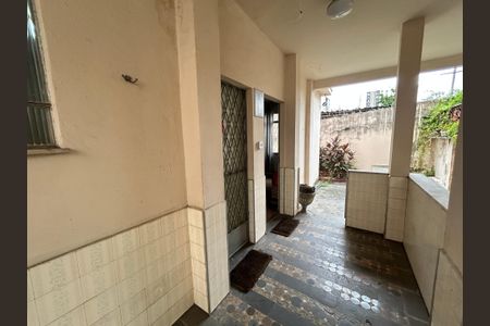 Casa à venda com 200m², 8 quartos e 2 vagasVaranda casa 1