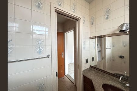 Casa à venda com 200m², 8 quartos e 2 vagasBanheiro casa 3