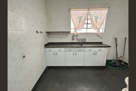 Casa à venda com 200m², 8 quartos e 2 vagasCozinha 2