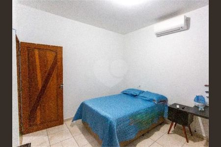 Casa à venda com 3 quartos, 500m² em Parada XV de Novembro, São Paulo