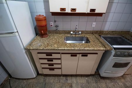 Apartamento à venda com 86m², 2 quartos e 1 vagaCOZINHA