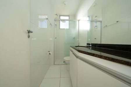 Apartamento para alugar com 59m², 2 quartos e 1 vaga Apartamento para alugar com 59m², 2 quartos e 1 vagaBanheiro 1