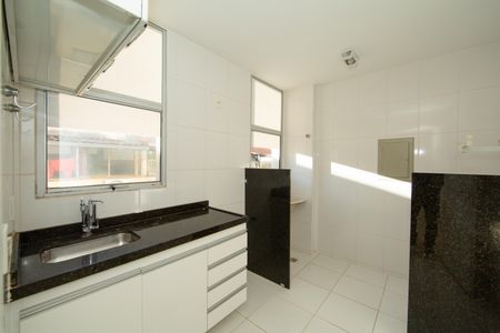 Apartamento para alugar com 59m², 2 quartos e 1 vaga Apartamento para alugar com 59m², 2 quartos e 1 vagaCozinha