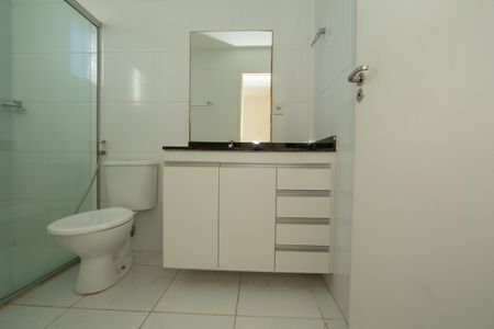 Apartamento para alugar com 59m², 2 quartos e 1 vaga Apartamento para alugar com 59m², 2 quartos e 1 vagaBanheiro 2