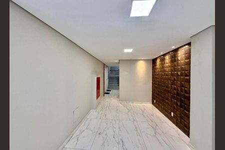 Apartamento para alugar com 59m², 2 quartos e 1 vaga Apartamento para alugar com 59m², 2 quartos e 1 vagaHall social