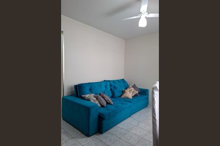 Sala de apartamento para alugar com 2 quartos, 73m² em Guilhermina, Praia Grande