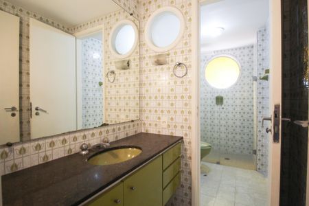Apartamento para alugar com 110m², 3 quartos e 1 vaga Apartamento para alugar com 110m², 3 quartos e 1 vagaBanheiro