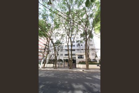 Apartamento para alugar com 110m², 3 quartos e 1 vaga Apartamento para alugar com 110m², 3 quartos e 1 vagaFachada