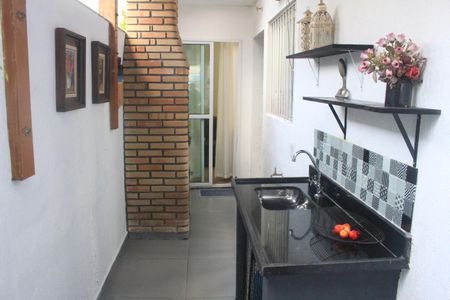Casa à venda com 201m², 4 quartos e 3 vagasQuintal