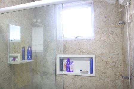 Casa à venda com 201m², 4 quartos e 3 vagasBanheiro da Suíte 1