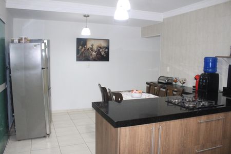 Casa à venda com 201m², 4 quartos e 3 vagasCozinha
