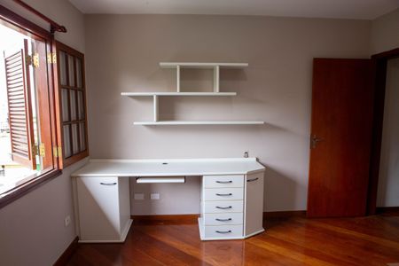 Casa de condomínio à venda com 172m², 4 quartos e 2 vagas Casa de condomínio à venda com 172m², 4 quartos e 2 vagasQuarto suíte 1