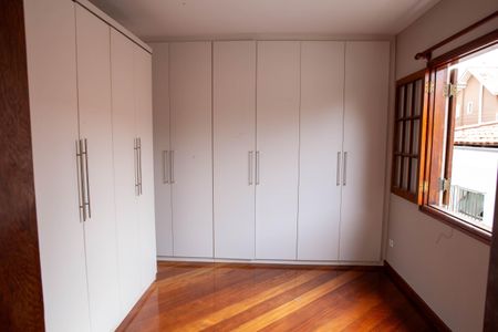 Casa de condomínio à venda com 172m², 4 quartos e 2 vagas Casa de condomínio à venda com 172m², 4 quartos e 2 vagasQuarto suíte 2