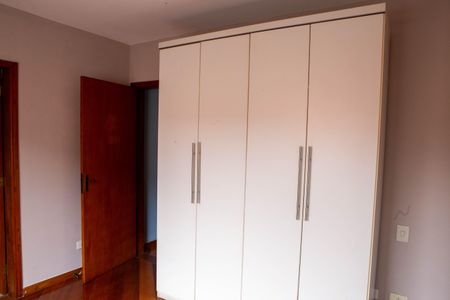 Casa de condomínio à venda com 172m², 4 quartos e 2 vagas Casa de condomínio à venda com 172m², 4 quartos e 2 vagasQuarto suíte 2