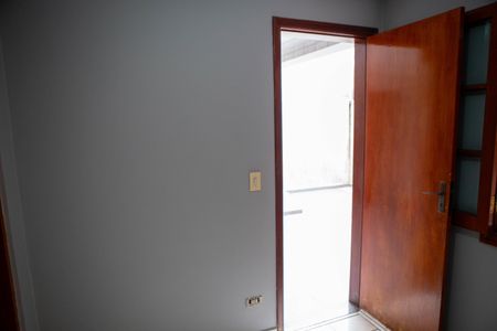 Casa de condomínio à venda com 172m², 4 quartos e 2 vagas Casa de condomínio à venda com 172m², 4 quartos e 2 vagasEdícula