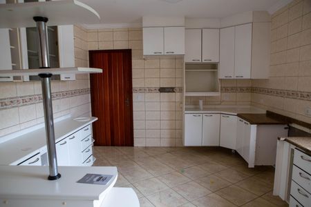 Casa de condomínio à venda com 172m², 4 quartos e 2 vagas Casa de condomínio à venda com 172m², 4 quartos e 2 vagasCozinha