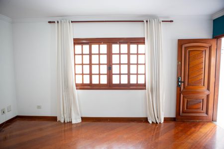 Casa de condomínio à venda com 172m², 4 quartos e 2 vagas Casa de condomínio à venda com 172m², 4 quartos e 2 vagasSala