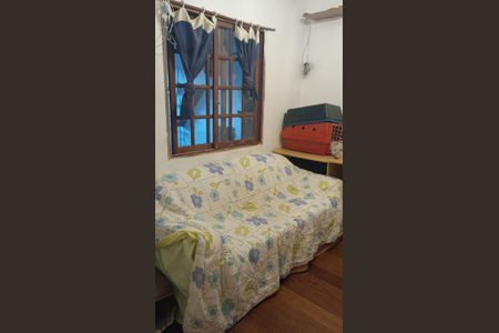 Casa à venda com 170m², 6 quartos e 3 vagas Casa à venda com 170m², 6 quartos e 3 vagasSala