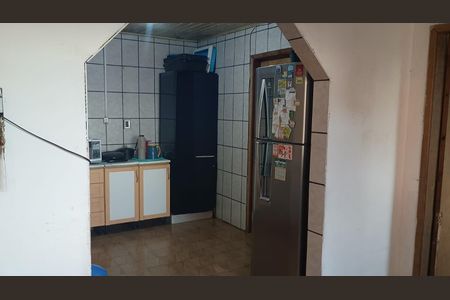 Casa à venda com 170m², 6 quartos e 3 vagas Casa à venda com 170m², 6 quartos e 3 vagasCozinha