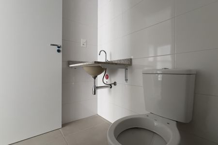 Banheiro de apartamento à venda com 0 quarto, 31m² em Picanço, Guarulhos