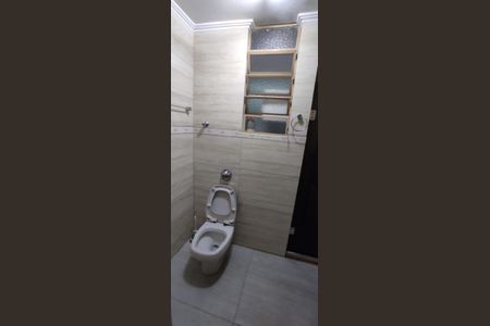 Banheiro de apartamento à venda com 2 quartos, 90m² em Jardim São Pedro, Porto Alegre