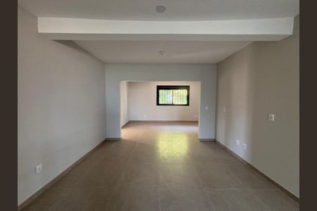 Casa para alugar com 4 quartos, 190m² em Ouro Branco, Novo Hamburgo