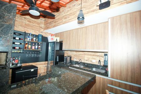 Apartamento à venda com 102m², 2 quartos e 1 vaga Apartamento à venda com 102m², 2 quartos e 1 vagaÁrea gourmet