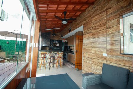 Apartamento à venda com 102m², 2 quartos e 1 vaga Apartamento à venda com 102m², 2 quartos e 1 vagaÁrea gourmet