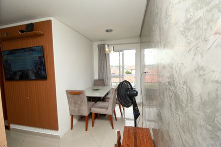 Apartamento à venda com 102m², 2 quartos e 1 vaga Apartamento à venda com 102m², 2 quartos e 1 vagaSala de Jantar