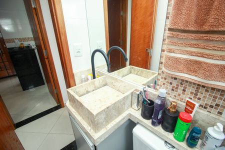 Apartamento à venda com 102m², 2 quartos e 1 vaga Apartamento à venda com 102m², 2 quartos e 1 vagaBanheiro da Suíte