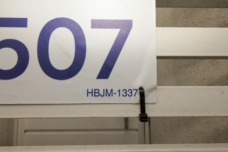 Apartamento à venda com 102m², 2 quartos e 1 vaga Apartamento à venda com 102m², 2 quartos e 1 vagaPlaca instalada em 18/02/2026 com o código HBJM-1337