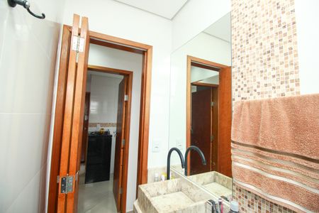Apartamento à venda com 102m², 2 quartos e 1 vaga Apartamento à venda com 102m², 2 quartos e 1 vagaBanheiro da Suíte
