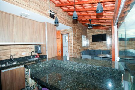 Apartamento à venda com 102m², 2 quartos e 1 vaga Apartamento à venda com 102m², 2 quartos e 1 vagaÁrea gourmet