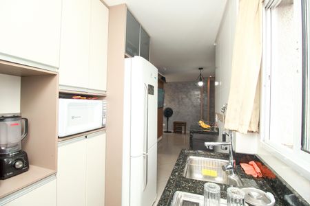 Apartamento à venda com 102m², 2 quartos e 1 vaga Apartamento à venda com 102m², 2 quartos e 1 vagaCozinha