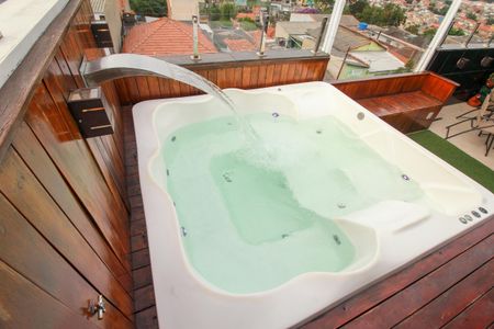Apartamento à venda com 102m², 2 quartos e 1 vaga Apartamento à venda com 102m², 2 quartos e 1 vagaJacuzzi 7 pessoas