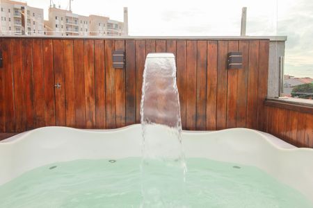 Apartamento à venda com 102m², 2 quartos e 1 vaga Apartamento à venda com 102m², 2 quartos e 1 vagaJacuzzi 7 pessoas