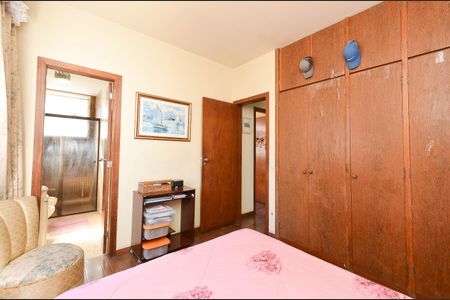 Apartamento à venda com 100m², 3 quartos e 1 vaga Apartamento à venda com 100m², 3 quartos e 1 vagaSuíte