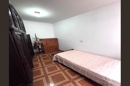 Casa para alugar com 248m², 3 quartos e 2 vagasQuarto