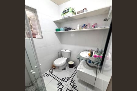 Casa para alugar com 248m², 3 quartos e 2 vagasBanheiro