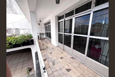 Casa para alugar com 248m², 3 quartos e 2 vagasÁrea externa