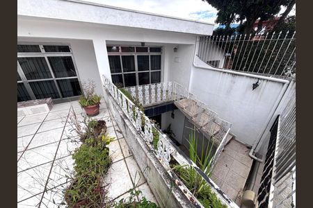 Casa para alugar com 248m², 3 quartos e 2 vagasÁrea externa