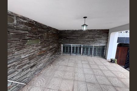 Casa para alugar com 248m², 3 quartos e 2 vagasÁrea externa