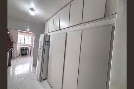 Casa para alugar com 248m², 3 quartos e 2 vagasCozinha